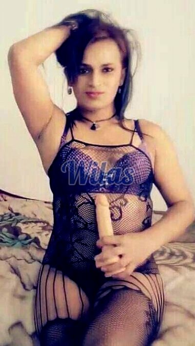 Dion, Travesti en Sarchí