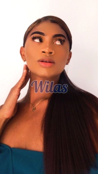 Sharyanni, Transexual en Alajuela