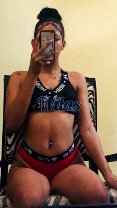 Mariel, puta en Limón