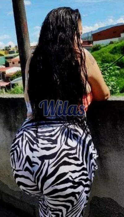 Fernanda, mujer que hace videollamadas y sexting