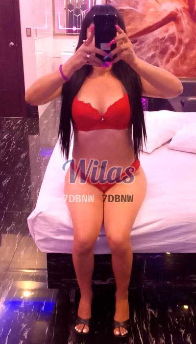 A, escort en San José