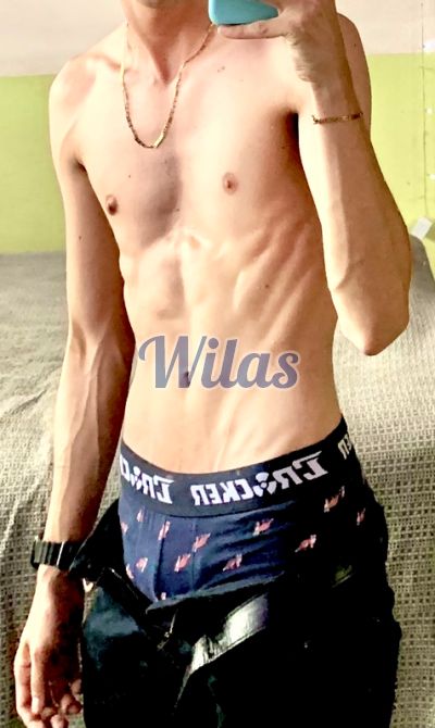 Fabián, Hombre que da masajes eróticos en San Pedro