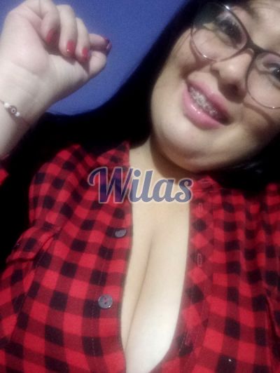 Michell 62063907, Mujer que hace videollamadas y sexting