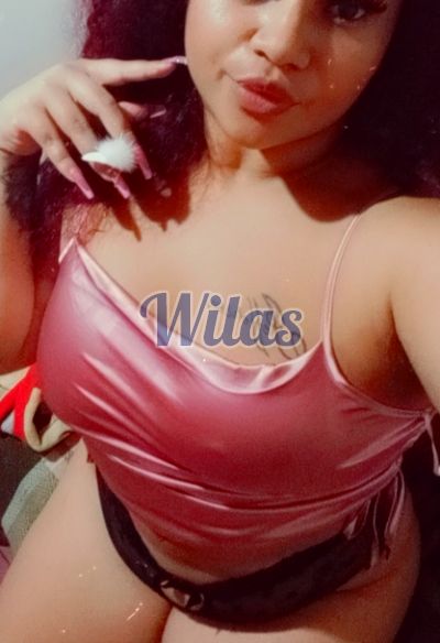 Mónica, mujer que hace videollamadas y sexting