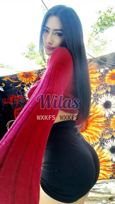 Tachayna, travesti que hace videollamadas y sexting