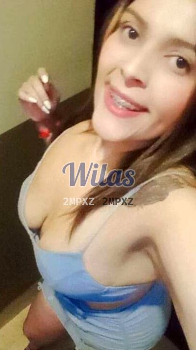 Sammy, mujer que hace videollamadas y sexting