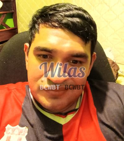 Denis, hombre que da masajes eróticos en Alajuela