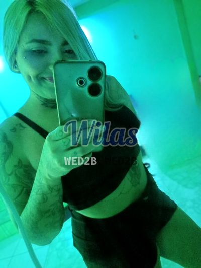 Mía, escort en Limón
