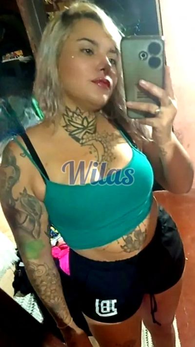 Mía, puta en Limón
