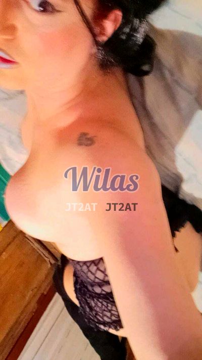Rubí, travesti que da masajes eróticos en San José