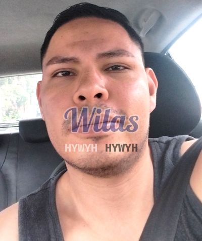Carlos, hombre que da masajes eróticos en San José