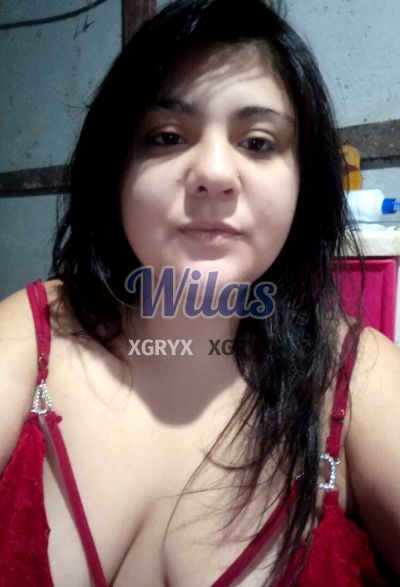 María, mujer que hace videollamadas y sexting
