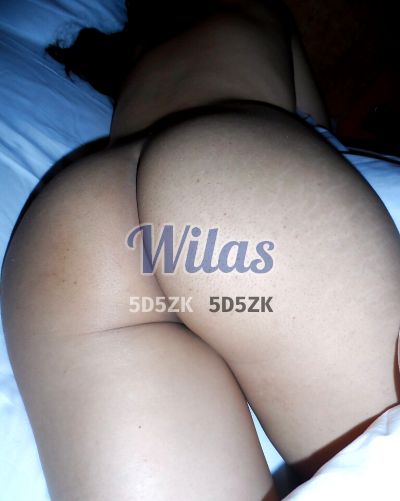 Gordita sexy, mujer que hace videollamadas y sexting