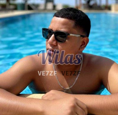 Lesther, hombre en Alajuela