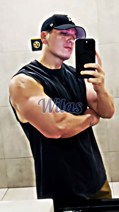 Gigolo, hombre en San José
