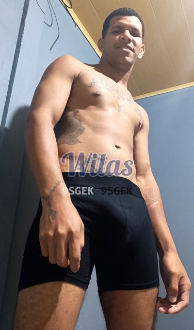 Alejandro 62119425, hombre que hace videollamadas y sexting