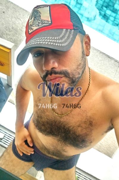 Anibal, hombre que da masajes eróticos en San José