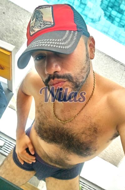 Anibal, hombre que da masajes eróticos en San José