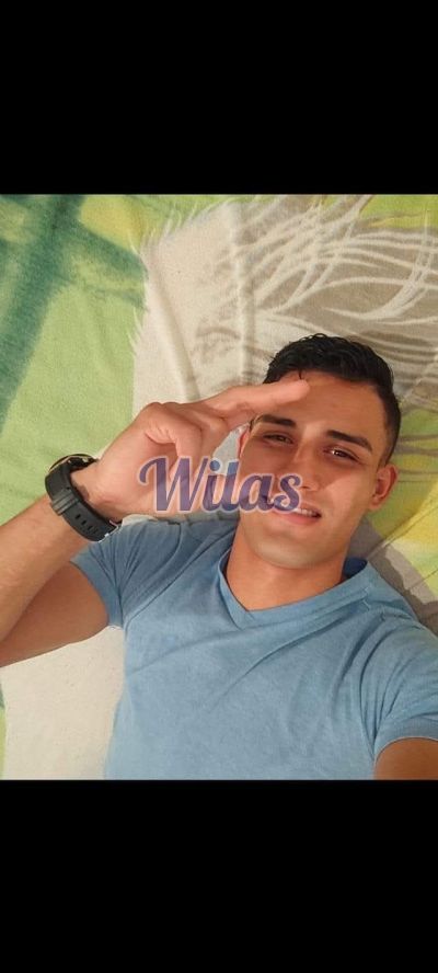 Carlos 63877945, hombre en Liberia