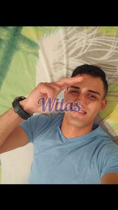 Carlos 63877945, hombre en Liberia