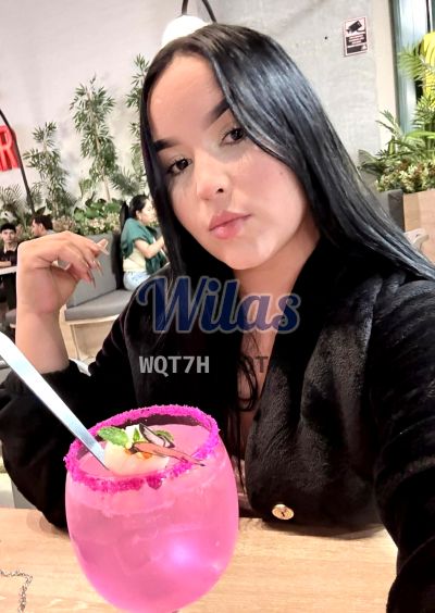 Andrea Barrantes 70557052, puta en San José